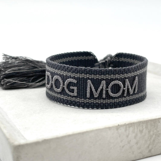 DOG MOM statement armband vävt, broderat