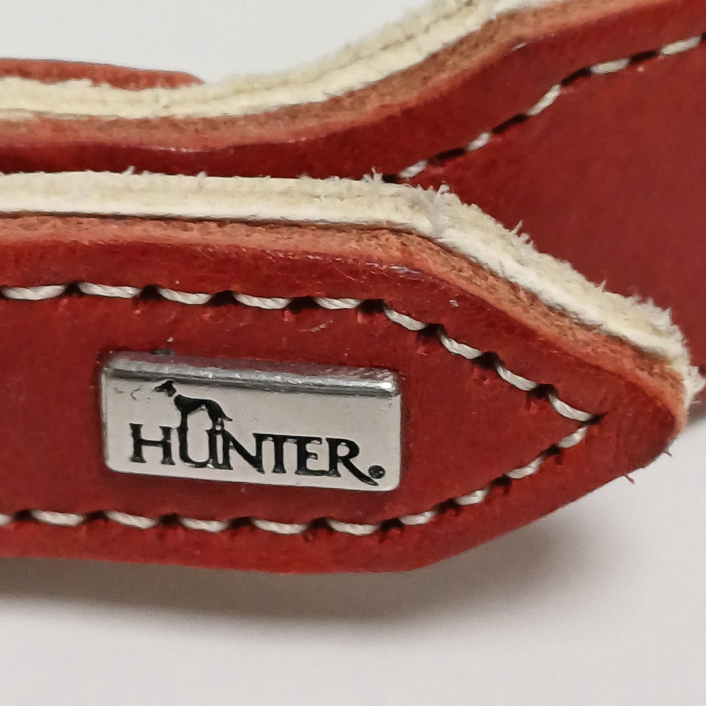 Hunter Virginia Rose - Mjukt nappaläder och robust oxläder med Swarovski-kristaller