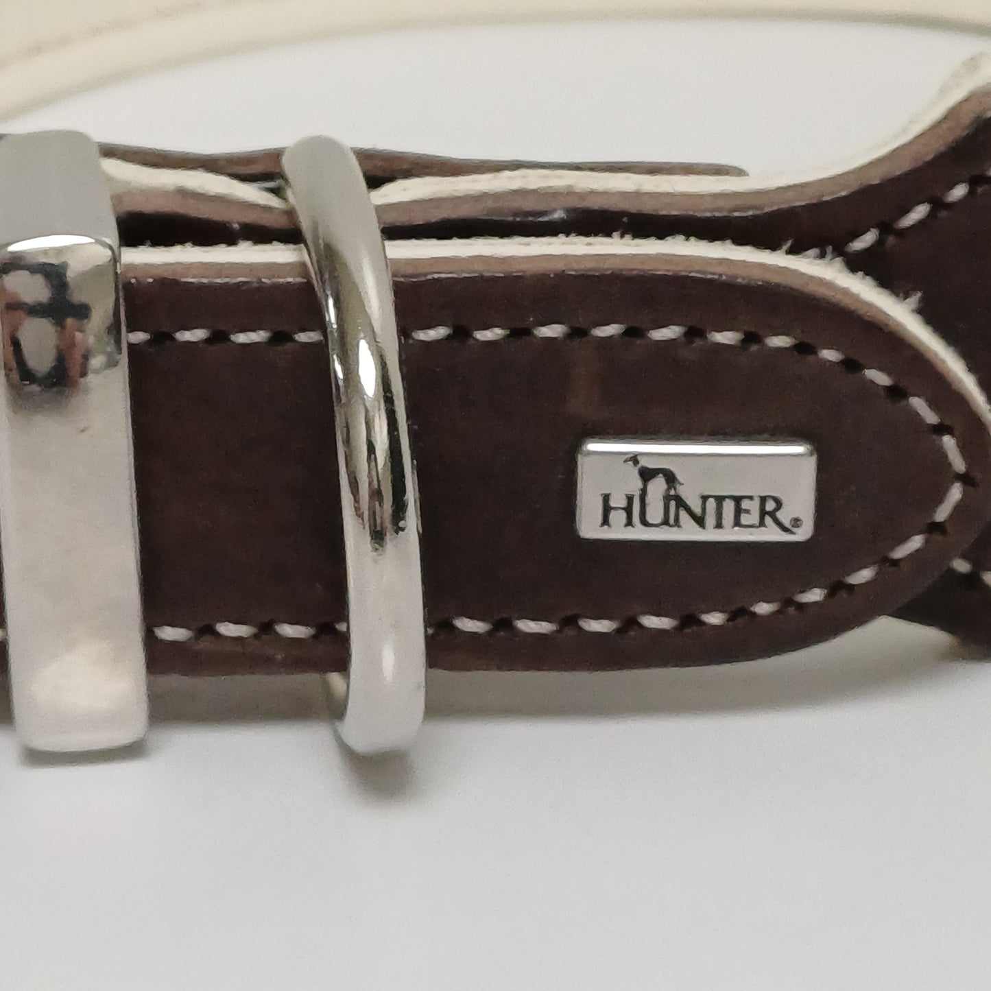 Hunter Virginia Rose - Mjukt nappaläder och robust oxläder med Swarovski-kristaller