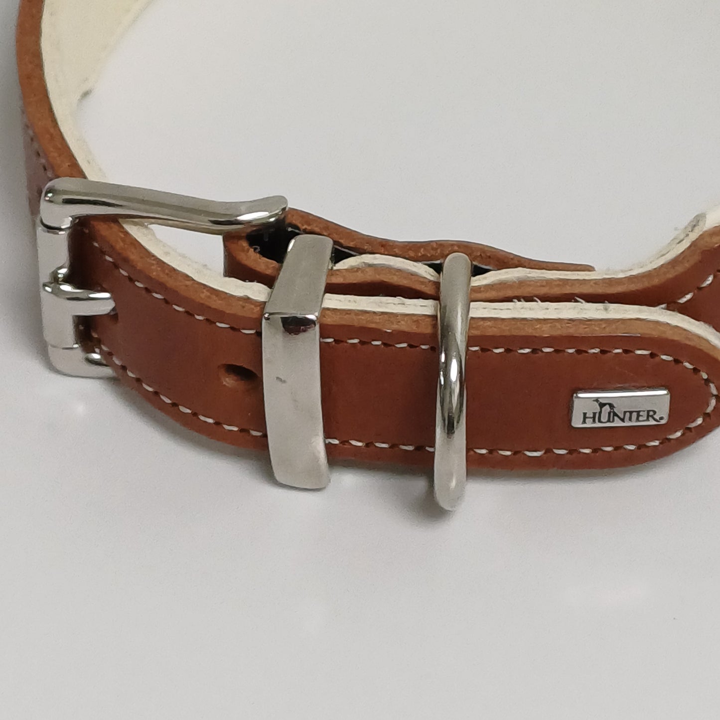 Hunter Virginia Rose - Mjukt nappaläder och robust oxläder med Swarovski-kristaller