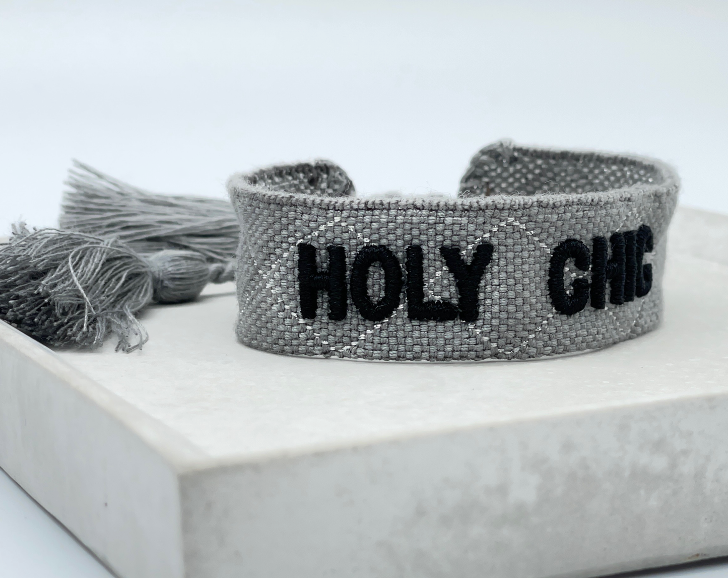 HOLY CHIC armband vävt, broderat, supermjukt